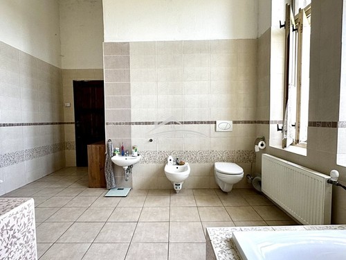 Prodaný dům 240 m², pozemek 2383 m²