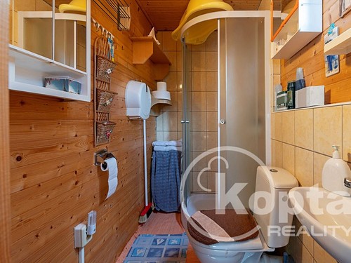 Prodaná chata 60 m², pozemek 410 m²