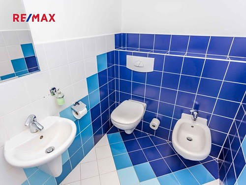Prodaná vila 512 m², pozemek 1508 m²