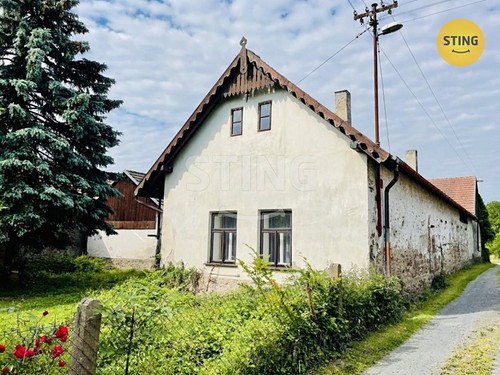 Prodaný dům 250 m², pozemek 975 m²