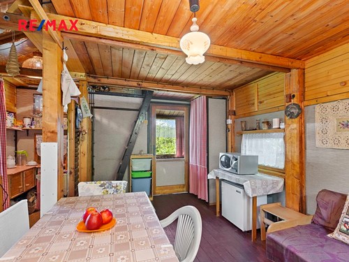 Prodaná chata 42 m², pozemek 689 m²