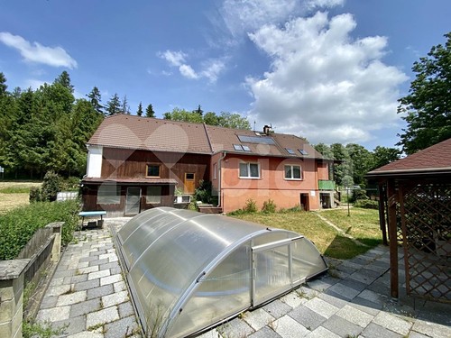 Prodaný dům 258 m², pozemek 6473 m²