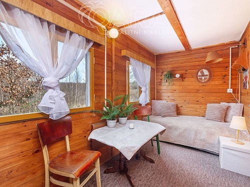 Prodaná chata 30 m², pozemek 242 m²