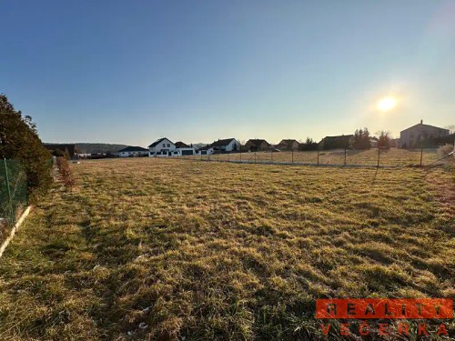 Prodej stavebního pozemku 1438 m²