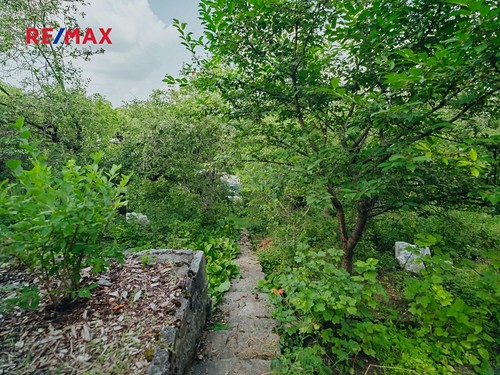 Prodaná chata 12 m², pozemek 702 m²