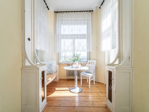 Prodej vily 1300 m², pozemek 7076 m²