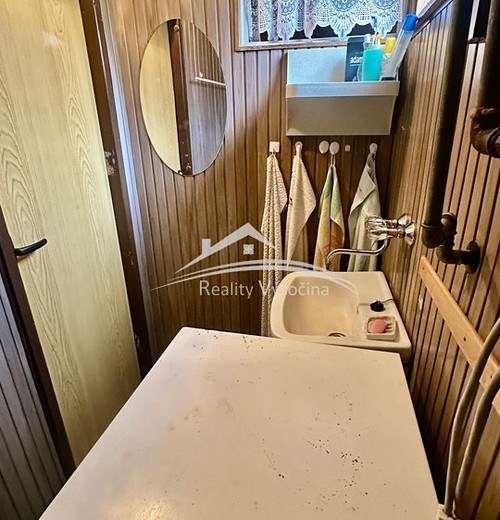 Prodaná chata 58 m², pozemek 1095 m²