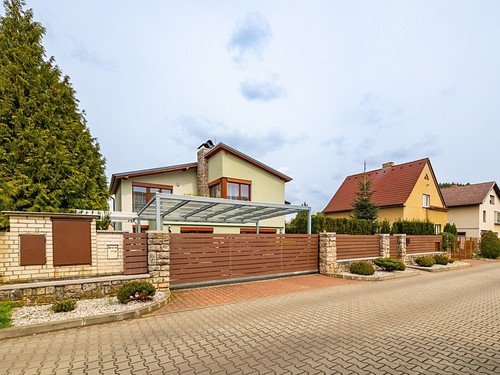 Prodaný dům 250 m², pozemek 914 m²