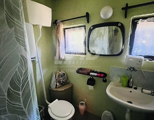 Prodaná chata 100 m², pozemek 415 m²
