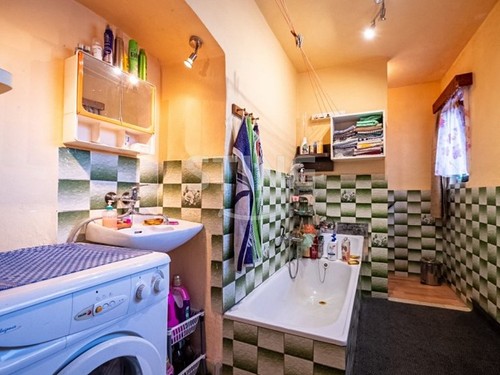Prodaný dům 176 m², pozemek 1927 m²