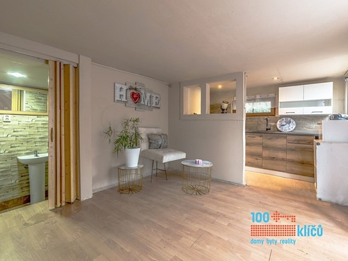 Prodaná chata 28 m², pozemek 701 m²