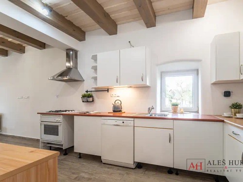 Prodaná zemědělská usedlost 139 m², pozemek 3298 m²