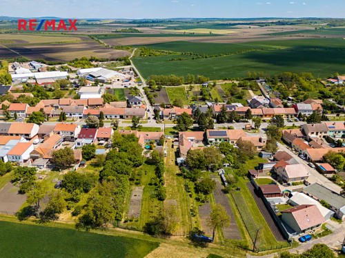 Prodej stavebního pozemku 992 m²
