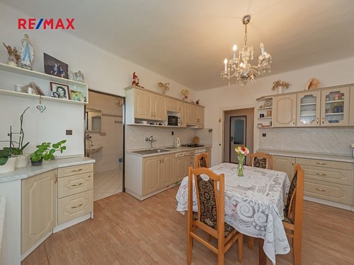 Prodaný dům 358 m², pozemek 1200 m²