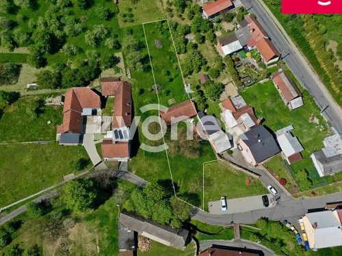 Prodej stavebního pozemku 800 m²