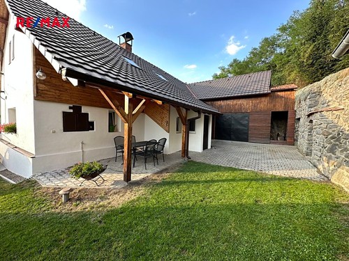 Prodaný dům 243 m², pozemek 943 m²