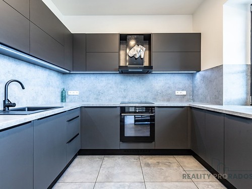 Prodaná vila 250 m², pozemek 1711 m²