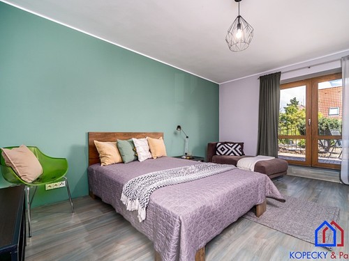 Prodaná vila 468 m², pozemek 1000 m²