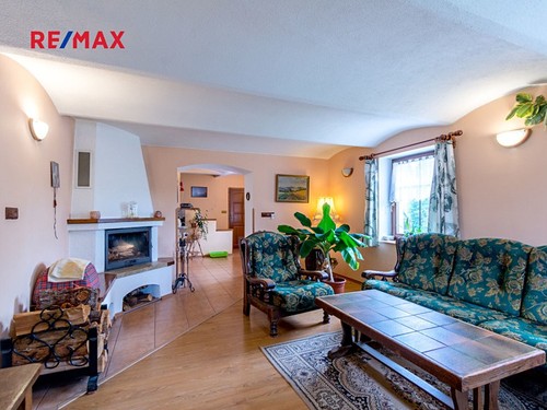 Prodaný dům 353 m², pozemek 3096 m²