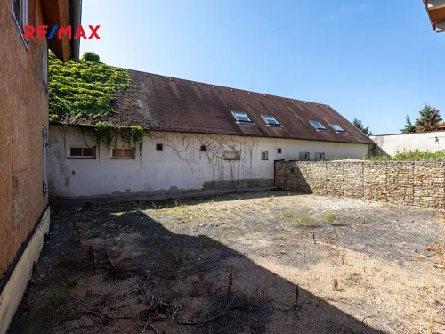 Prodej domu 560 m², pozemek 671 m²