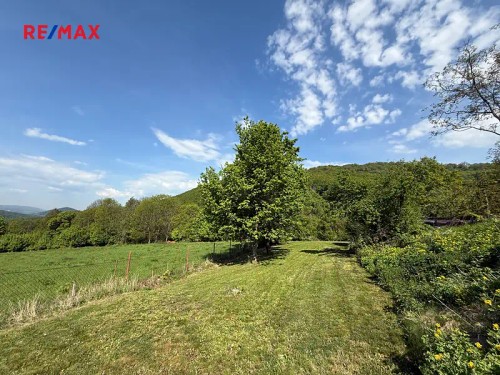 Prodej stavebního pozemku 1249 m²