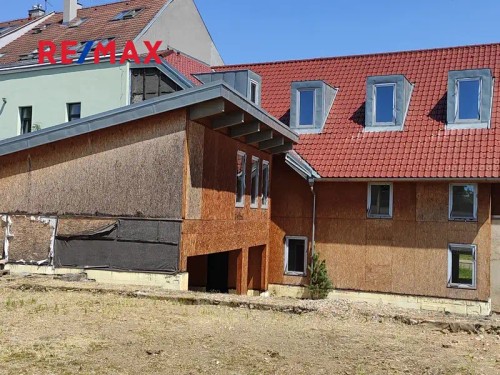 Prodej domu 560 m², pozemek 671 m²