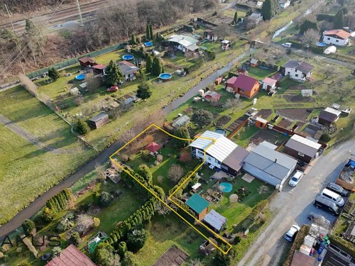 Prodaná chata 21 m², pozemek 376 m²