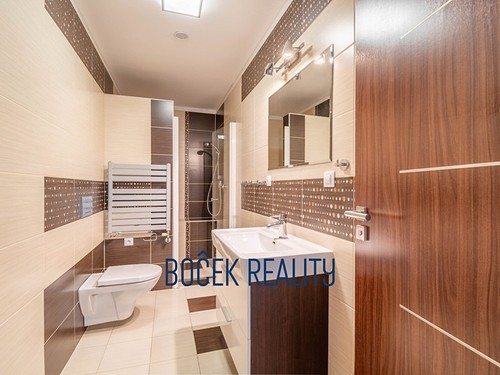 Prodaný dům 205 m², pozemek 990 m²