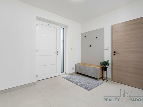 Prodaný dům 181 m², pozemek 928 m²