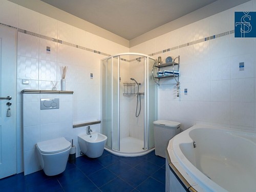 Prodaný dům 246 m², pozemek 1080 m²
