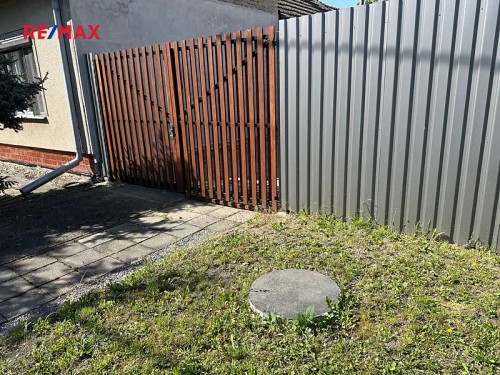 Prodej stavebního pozemku 992 m²