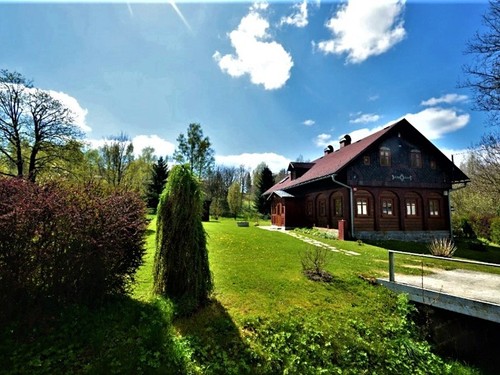 Prodaná chalupa 210 m², pozemek 2383 m²