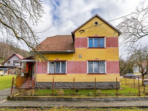 Prodaný dům 140 m², pozemek 1000 m²