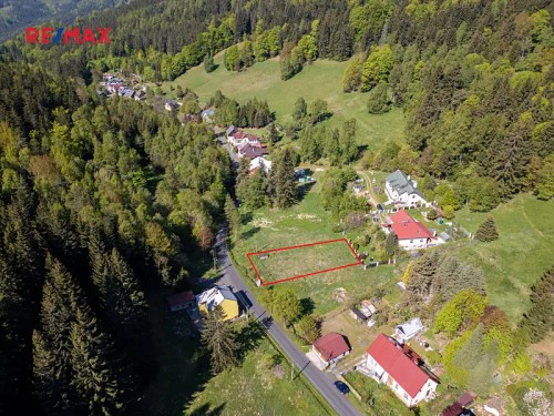 Prodej stavebního pozemku 785 m²