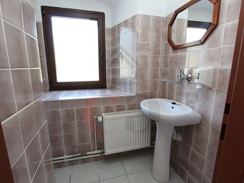 Prodaný dům 589 m², pozemek 6412 m²