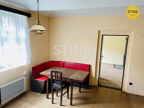 Prodaný dům 250 m², pozemek 975 m²