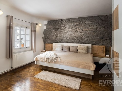Prodaný dům 200 m², pozemek 1000 m²