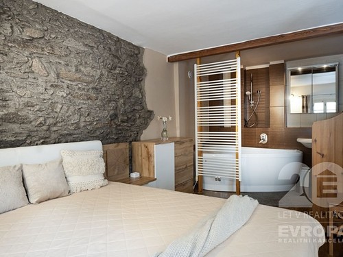 Prodaný dům 200 m², pozemek 1000 m²