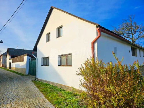 Prodaná zemědělská usedlost 200 m², pozemek 1438 m²