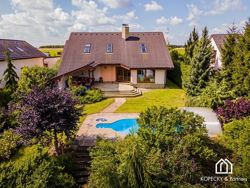 Prodaný dům 370 m², pozemek 1500 m²