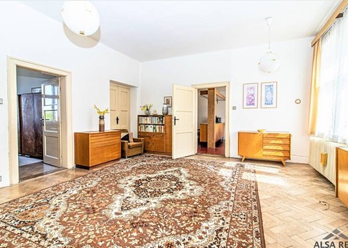 Prodaná vila 396 m², pozemek 1181 m²