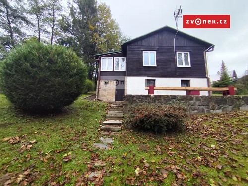 Prodaná chata 120 m², pozemek 627 m²