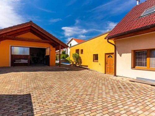 Prodaný  dům 203 m², pozemek 888 m²