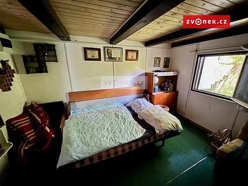 Prodaná chata 30 m², pozemek 6254 m²