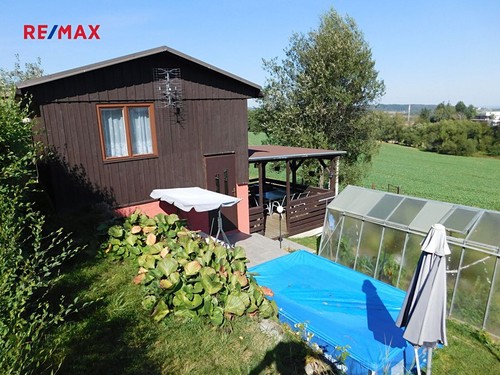 Prodaná chata 40 m², pozemek 357 m²