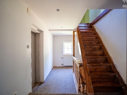 Prodej domu 2300 m², pozemek 2325 m²