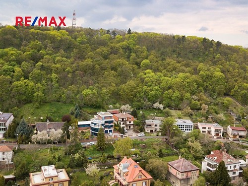 Prodaná vila 512 m², pozemek 1508 m²