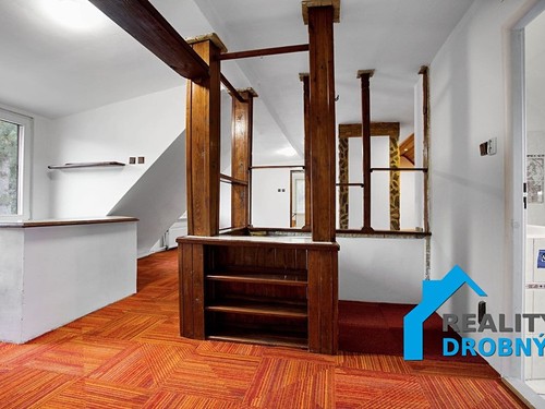 Prodaný dům 342 m², pozemek 3306 m²