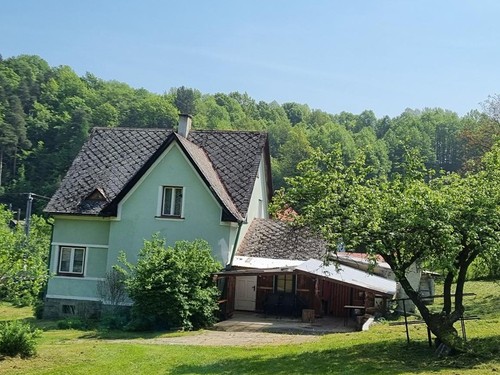 Prodaný dům 240 m², pozemek 6000 m²
