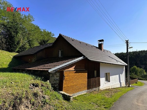 Prodaný dům 243 m², pozemek 943 m²